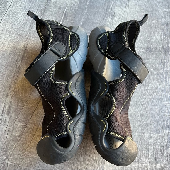 Crocs Swift-water Mesh Black Sandals Size 11 - Picture 11 of 12
